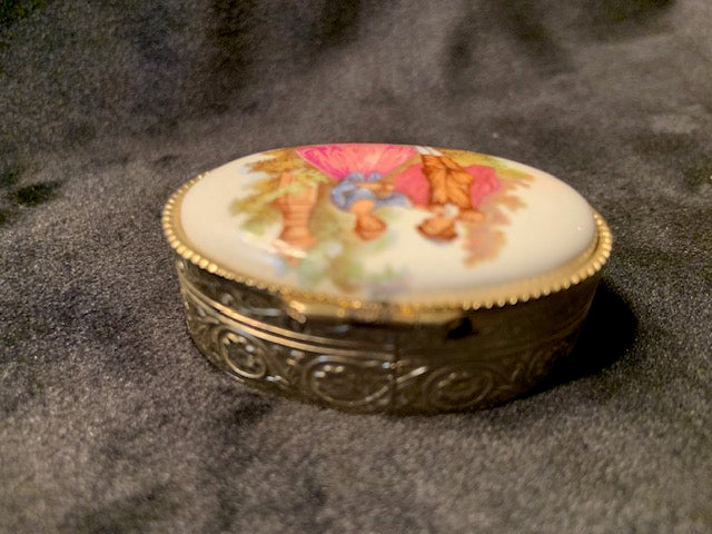 VTG. French Porcelain & Gilt-metal Rococo Style “Lovers” Trinket Box